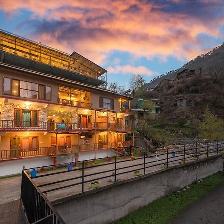 Sharda Resort-Tirthan Valley Banjar Екстер'єр фото