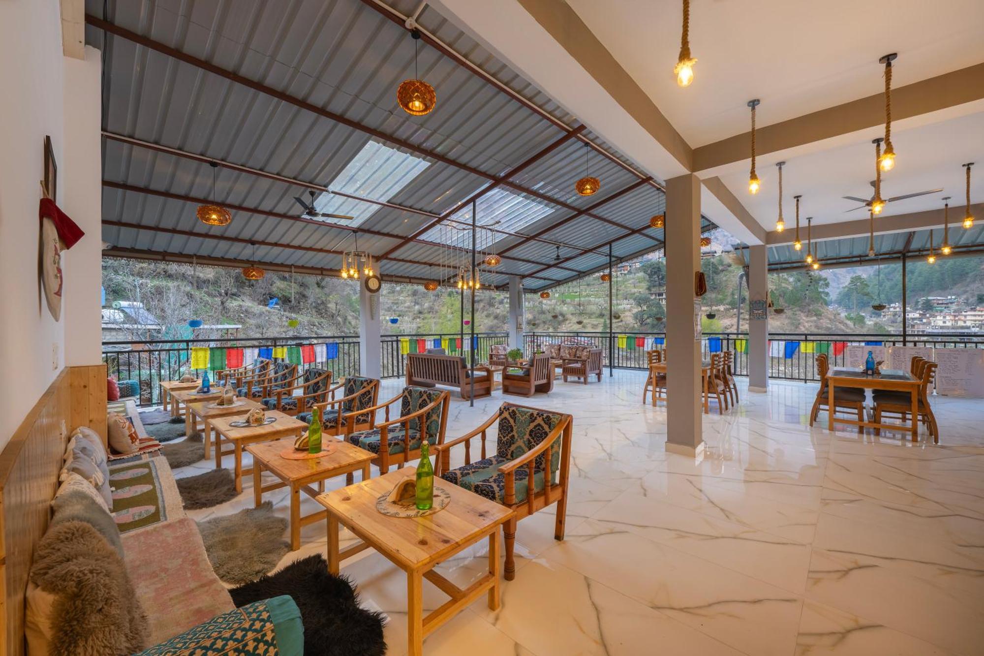 Sharda Resort-Tirthan Valley Banjar Екстер'єр фото
