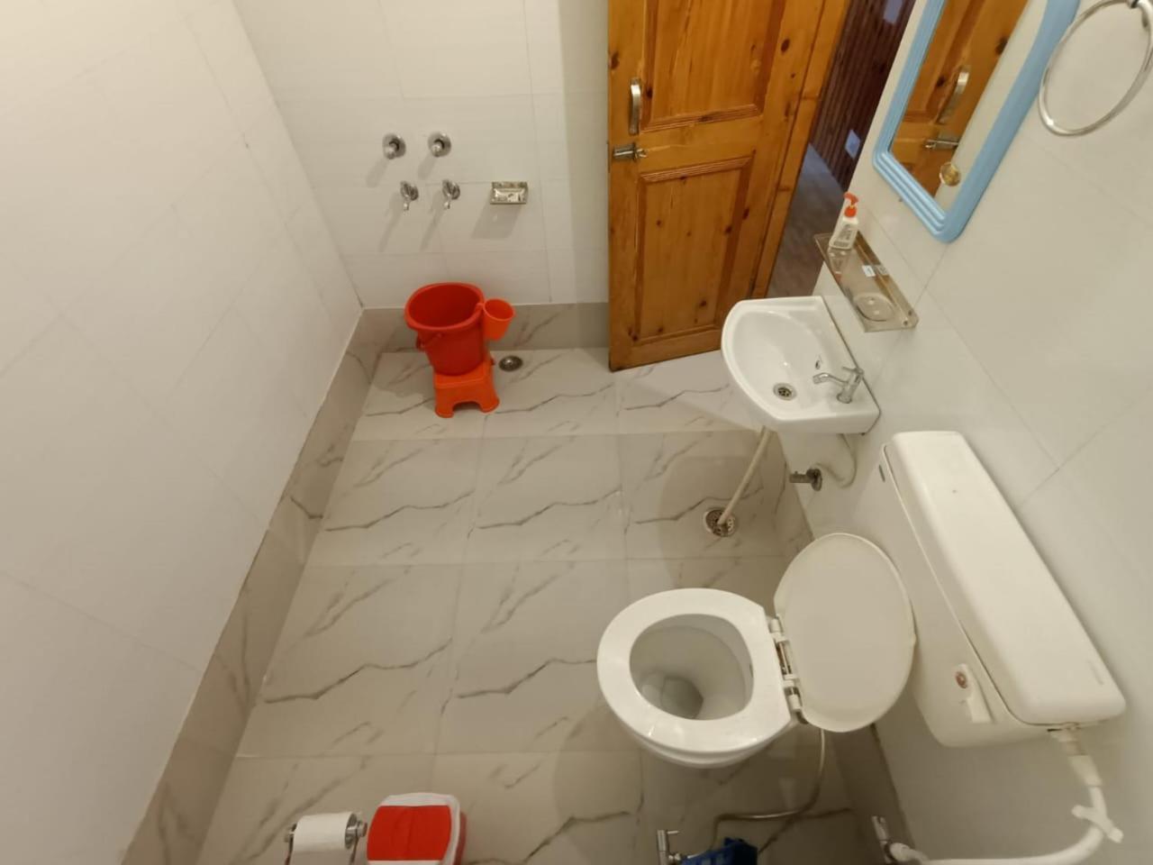 Sharda Resort-Tirthan Valley Banjar Екстер'єр фото