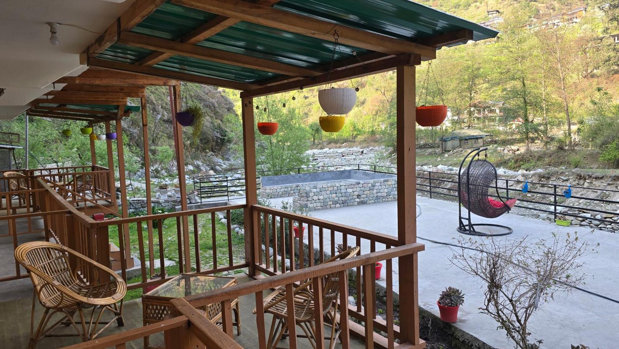 Sharda Resort-Tirthan Valley Banjar Екстер'єр фото